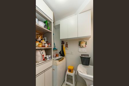 Apartamento à venda com 80m², 2 quartos e 2 vagasÁrea de Serviço