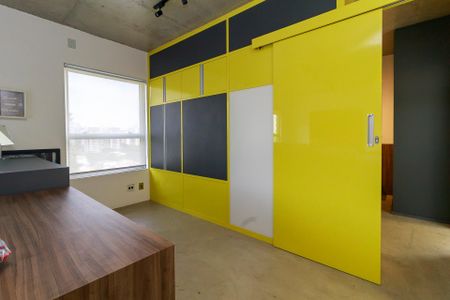 Apartamento à venda com 74m², 1 quarto e 2 vagas Apartamento à venda com 74m², 1 quarto e 2 vagasSala