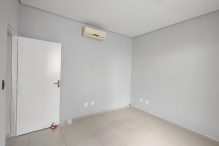 Casa para alugar com 220m², 3 quartos e 2 vagas Casa para alugar com 220m², 3 quartos e 2 vagasQuarto 2