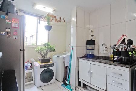 Apartamento à venda com 48m², 2 quartos e 1 vaga Apartamento à venda com 48m², 2 quartos e 1 vagaCozinha
