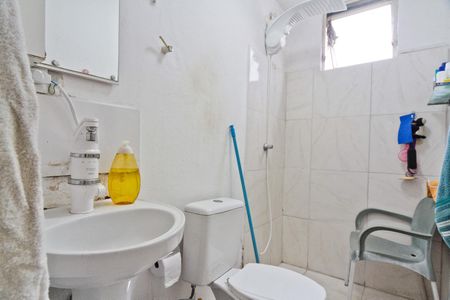 Apartamento à venda com 48m², 2 quartos e 1 vaga Apartamento à venda com 48m², 2 quartos e 1 vagaBanheiro