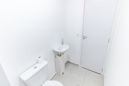 Apartamento para alugar com 38m², 2 quartos e sem vagaBanheiro