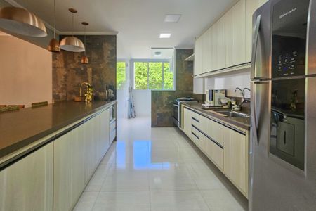 Apartamento para alugar com 140m², 3 quartos e 1 vagacozinha