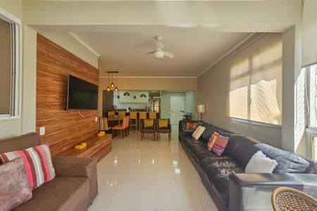 Sala de apartamento para alugar com 3 quartos, 140m² em Vila Luis Antonio, Guarujá