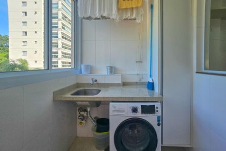 Apartamento para alugar com 140m², 3 quartos e 1 vagaÁrea de serviço 