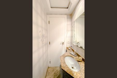 Apartamento à venda com 240m², 4 quartos e 3 vagasLavabo