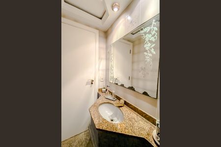Apartamento à venda com 240m², 4 quartos e 3 vagasLavabo