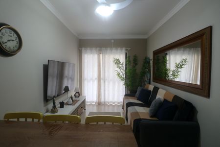 Sala de apartamento para alugar com 2 quartos, 68m² em Jardim Vitoria, Guarujá