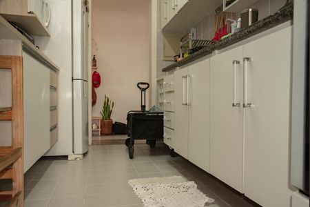 Apartamento à venda com 61m², 2 quartos e 2 vagasCozinha