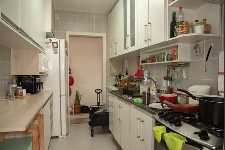Apartamento à venda com 61m², 2 quartos e 2 vagasCozinha