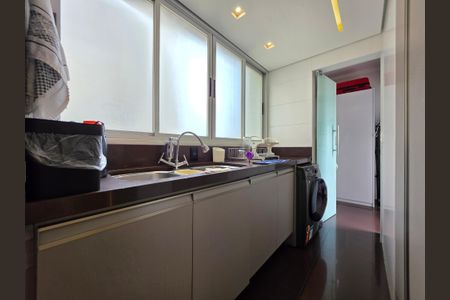 Apartamento à venda com 190m², 4 quartos e 3 vagas Apartamento à venda com 190m², 4 quartos e 3 vagasCozinha