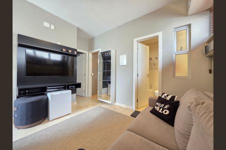 Apartamento à venda com 190m², 4 quartos e 3 vagas Apartamento à venda com 190m², 4 quartos e 3 vagasSala íntima