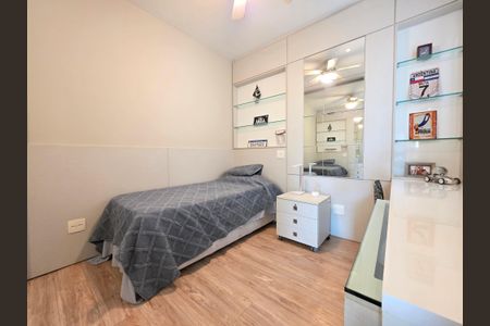 Apartamento à venda com 190m², 4 quartos e 3 vagas Apartamento à venda com 190m², 4 quartos e 3 vagasQuarto 3