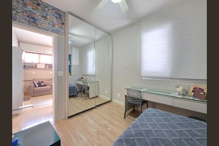 Apartamento à venda com 190m², 4 quartos e 3 vagas Apartamento à venda com 190m², 4 quartos e 3 vagasQuarto 2