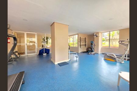 Apartamento à venda com 190m², 4 quartos e 3 vagas Apartamento à venda com 190m², 4 quartos e 3 vagasAcademia