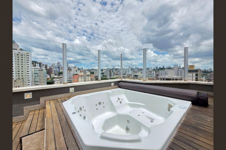 Apartamento à venda com 190m², 4 quartos e 3 vagas Apartamento à venda com 190m², 4 quartos e 3 vagasCobertura