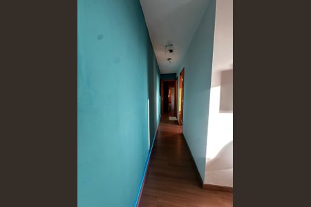 Corredor de apartamento para alugar com 2 quartos, 47m² em Parada XV de Novembro, São Paulo