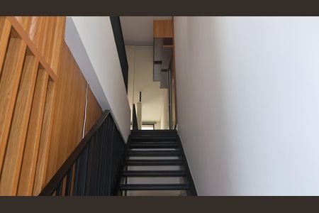 Apartamento para alugar com 70m², 1 quarto e 1 vagaEscada