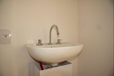 Banheiro de kitnet/studio à venda com 1 quarto, 25m² em Vila da Saúde, São Paulo