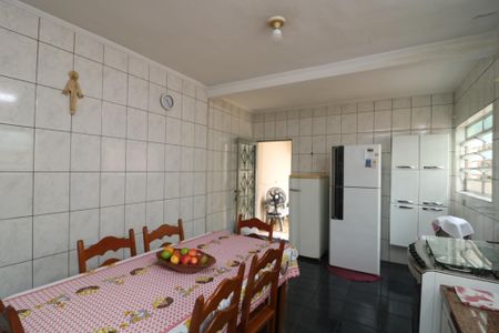 Casa à venda com 170m², 3 quartos e 2 vagasCozinha