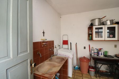 Casa à venda com 170m², 3 quartos e 2 vagasÁrea de Serviço