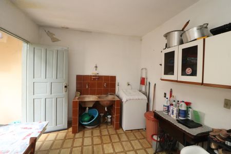 Casa à venda com 170m², 3 quartos e 2 vagasÁrea de Serviço