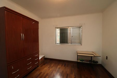 Casa à venda com 170m², 3 quartos e 2 vagasQuarto