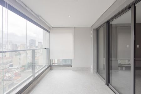 Apartamento para alugar com 86m², 2 quartos e 1 vagaVaranda