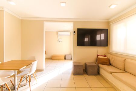 Apartamento para alugar com 36m², 2 quartos e sem vagaÁrea comum - Salão de festas