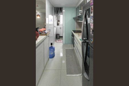 Apartamento à venda com 58m², 2 quartos e 1 vagaCozinha