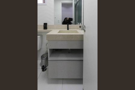 Apartamento à venda com 58m², 2 quartos e 1 vagaBanheiro Social