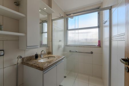 Banheiro de apartamento para alugar com 1 quarto, 48m² em Bela Vista, São Paulo