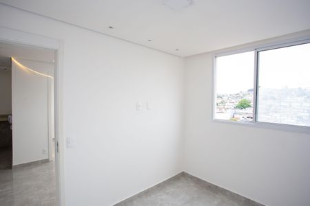 Quarto 1 de apartamento à venda com 2 quartos, 34m² em Jardim Miriam, São Paulo