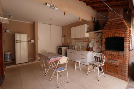 Casa à venda com 241m², 3 quartos e 3 vagasÁrea Gourmet