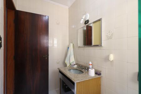 Casa à venda com 241m², 3 quartos e 3 vagasBanheiro