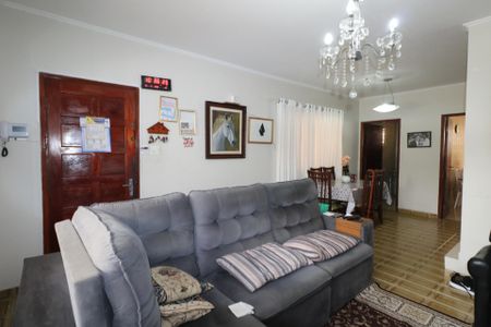 Casa à venda com 241m², 3 quartos e 3 vagasSala