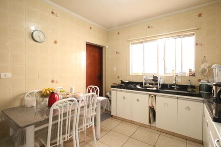 Casa à venda com 241m², 3 quartos e 3 vagasCozinha