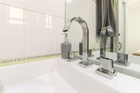 Apartamento à venda com 78m², 3 quartos e 2 vagas Apartamento à venda com 78m², 3 quartos e 2 vagasBanheiro Suíte