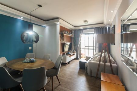 Apartamento à venda com 78m², 3 quartos e 2 vagas Apartamento à venda com 78m², 3 quartos e 2 vagasSala