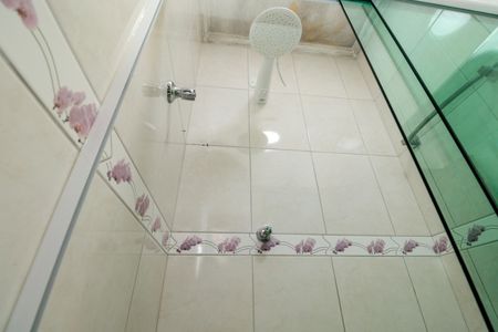 Casa para alugar com 135m², 3 quartos e 2 vagasBanheiro Social