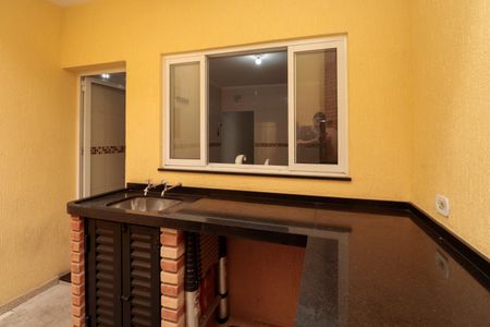 Casa para alugar com 135m², 3 quartos e 2 vagasÁrea de Serviço e Churrasqueira