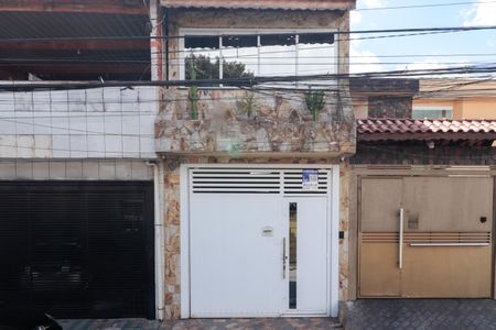Casa para alugar com 135m², 3 quartos e 2 vagasFachada