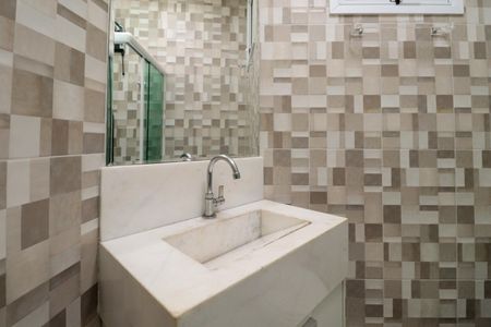 Casa para alugar com 135m², 3 quartos e 2 vagasBanheiro da Suíte