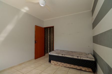 Casa para alugar com 135m², 3 quartos e 2 vagasQuarto 2