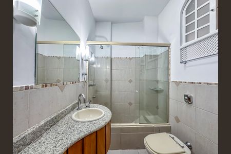 Apartamento para alugar com 110m², 3 quartos e sem vaga
