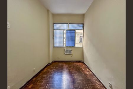 Apartamento para alugar com 110m², 3 quartos e sem vaga