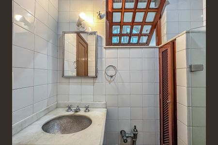 Apartamento para alugar com 110m², 3 quartos e sem vaga