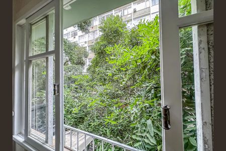 Apartamento para alugar com 110m², 3 quartos e sem vaga