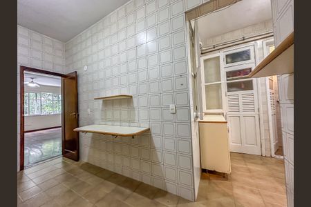 Apartamento para alugar com 110m², 3 quartos e sem vaga