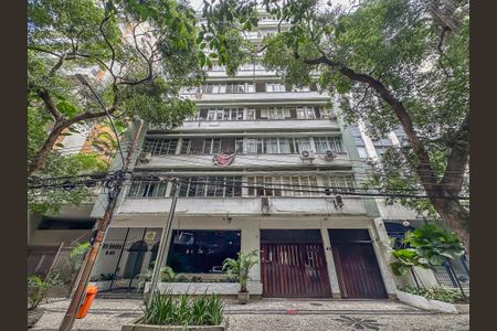 Apartamento para alugar com 110m², 3 quartos e sem vaga